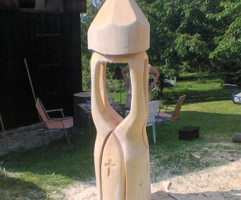 zvonička, dřevořezba, keliwood, práce motorovou pilou