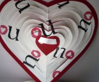 Srdíčkový závěs - levná Valentýnská dekorace