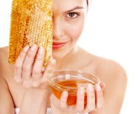 Použití medu při hojení ran a nachlazení