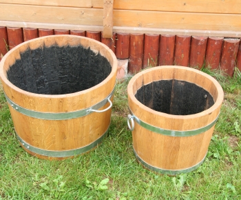 Květináče dubové