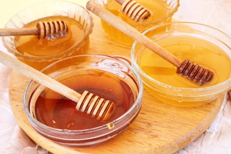 med, druhy medu, účinky medu, složení medu, použití medu, skladování medu