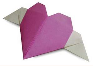 Návod jak složit srdce metodou origami.