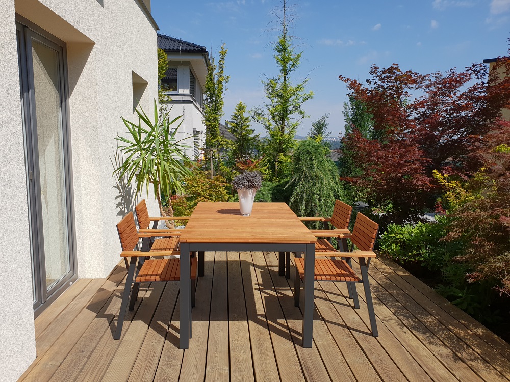 zahradní nábytek , zahradní sedačka, jídelní stůl, kb´valitní zahradní nábytek, hlíník dřevo, akát, akátové dřevo